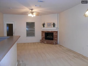 Building Photo - 411 Cranbrook Ln