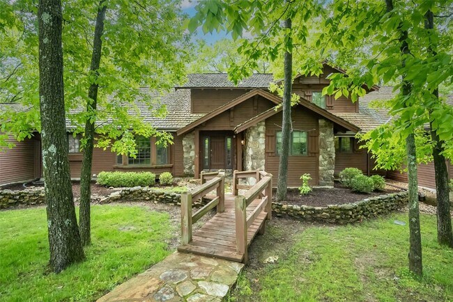 Foto del edificio - 2731 Christy Ave