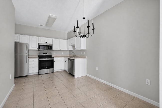 Building Photo - 2510 Friedland Pl