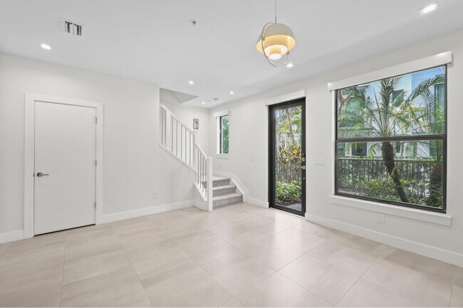 Foto del edificio - 625 NE 22nd Dr