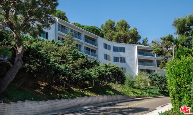 Building Photo - 17337 Tramonto Dr