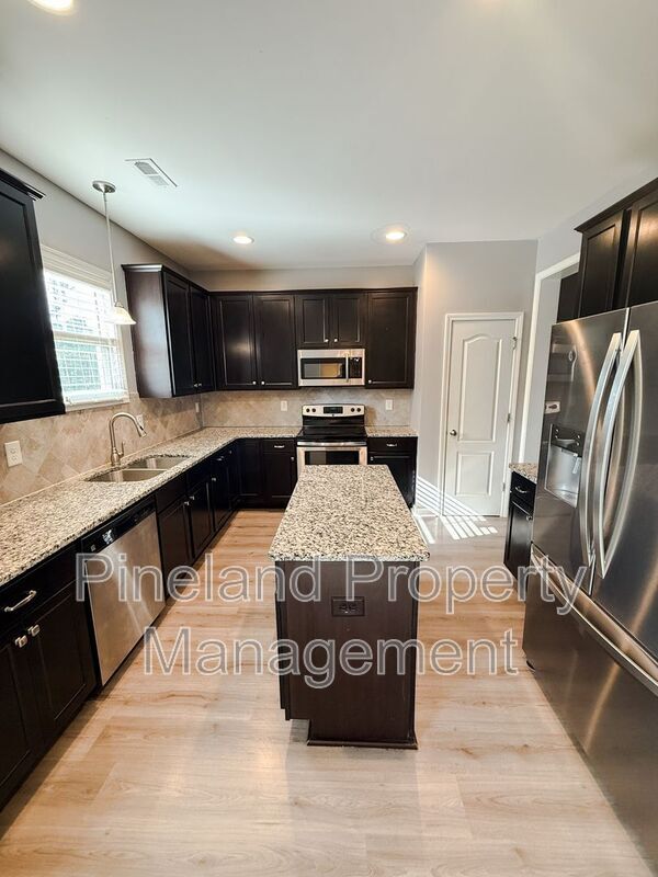 Building Photo - 309 Magwood Dr