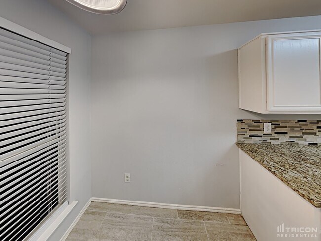 Foto del edificio - 9961 Peregrine Trail