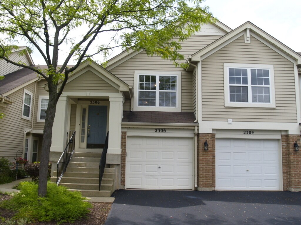 2306 Scott Ln, Aurora, IL 60502 Townhome Rentals in Aurora IL