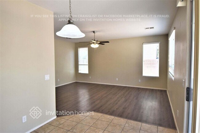 Foto del edificio - 8754 W Adams St