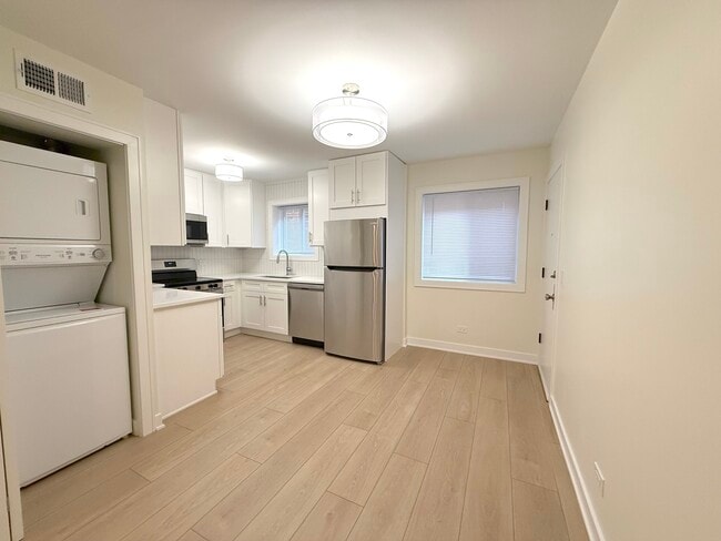 Building Photo - 8306 Grand Ave