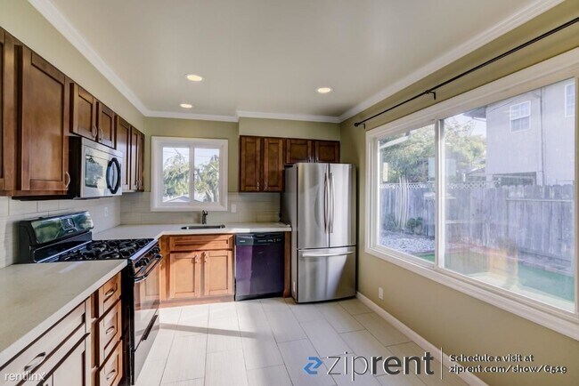 Foto del edificio - 4 br, 2 bath House - 2541 Cottonwood Drive...