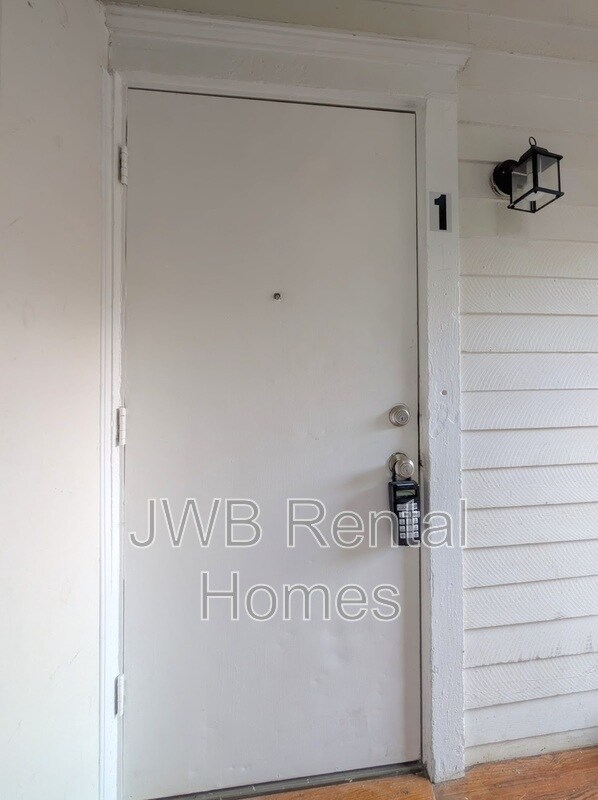 Foto del edificio - 2022 Dellwood Ave