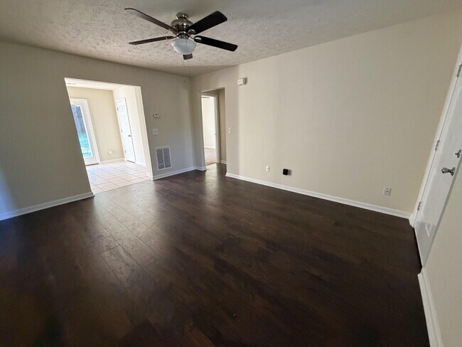 Building Photo - Ranch Home in Clermont