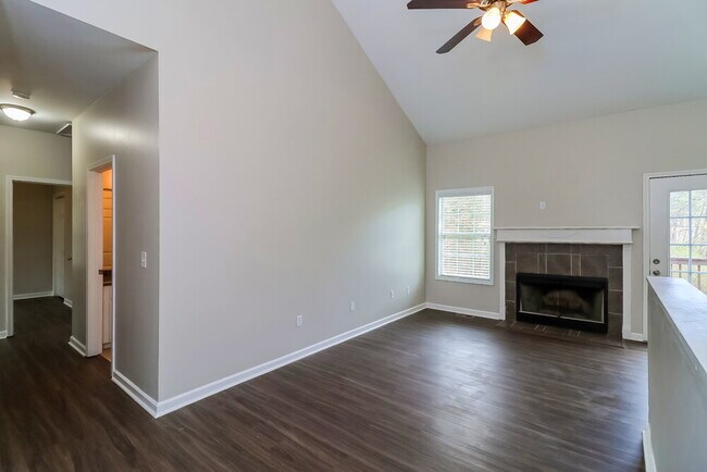 Foto del edificio - 36 Hickory Hollow SW