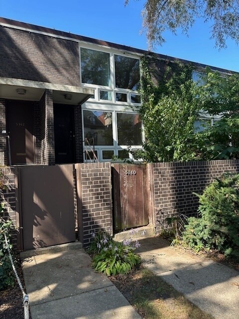 Primary Photo - 5140 S Dorchester Ave