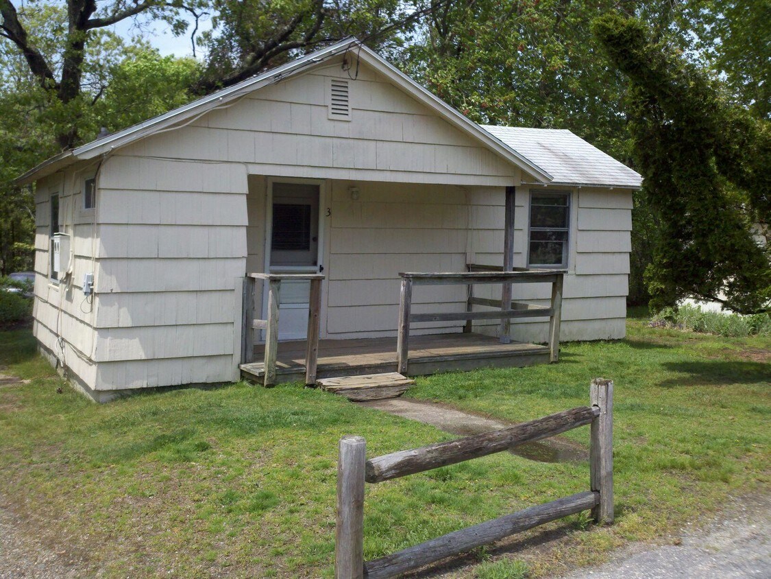 216 Shore Rd, Old Lyme, CT 06371 House Rental in Old Lyme, CT