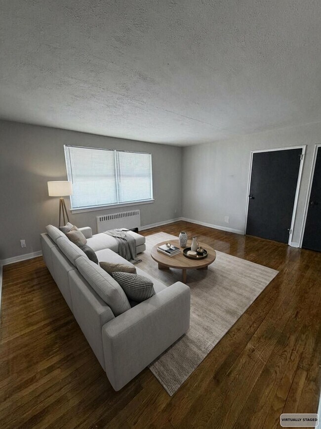 Foto del edificio - 2001 Hampden Blvd