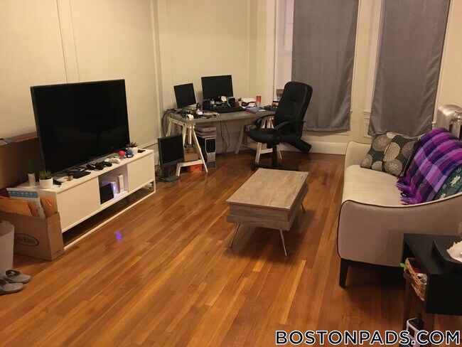 Foto del edificio - 88 Maple St