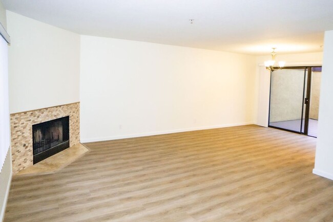 Foto del edificio - Gorgeous 2/2 townhome in Encinitas. Close ...