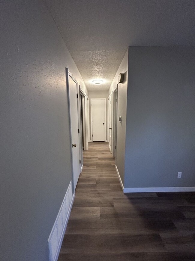 Foto del edificio - CM 905-907 N Rouse Duplex