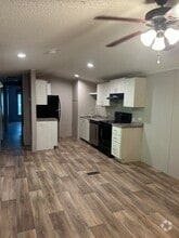 Building Photo - 206 Purple Star Ln