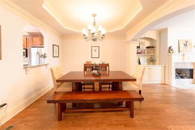 Foto del edificio - 715 Neel Reid Dr