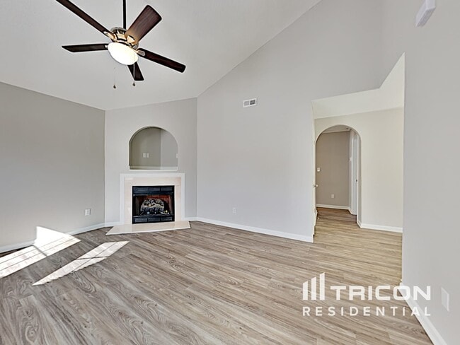Building Photo - 4010 Tuckers Glen Ln