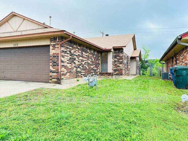 Foto del edificio - 522 Peppertree Ln