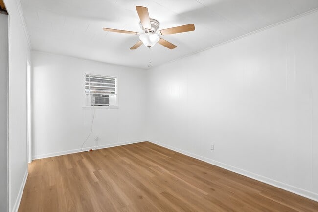 Foto del edificio - 206 Parmley Dr