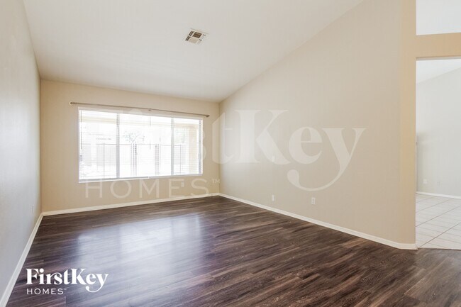 Building Photo - 5905 W Blackhawk Dr