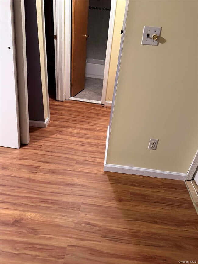 Building Photo - 43 2nd St