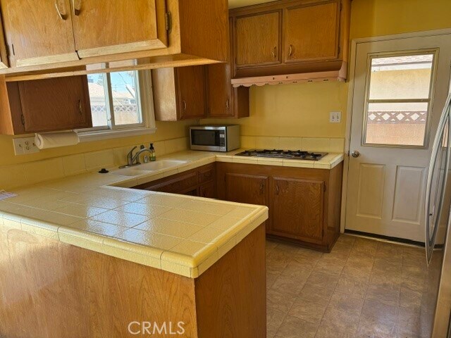Foto del edificio - 23228 Evalyn Ave
