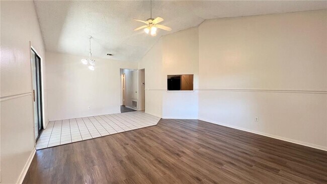 Foto del edificio - 10 Brookhaven Ct