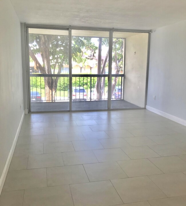 Foto del edificio - 10975 SW 107th St
