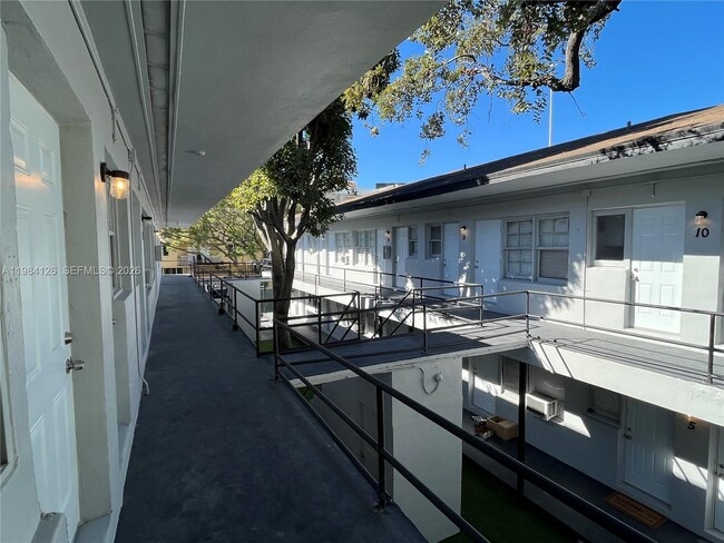 Foto del edificio - 1317 NW 2nd Ave