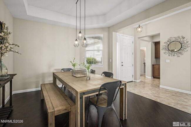 Building Photo - 735 Sienna Park Dr