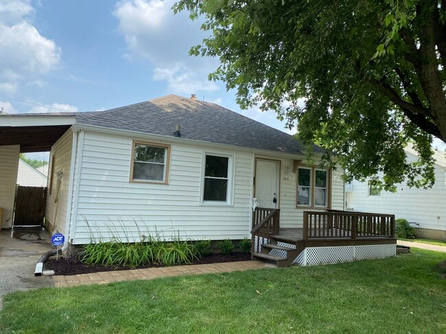 Building Photo - 5422 E 20th Pl