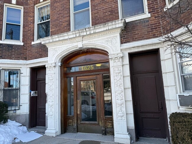Building Photo - 1625 Commonwealth Ave