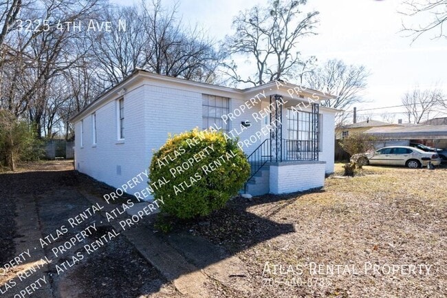 Building Photo - 3225 4th Ave N