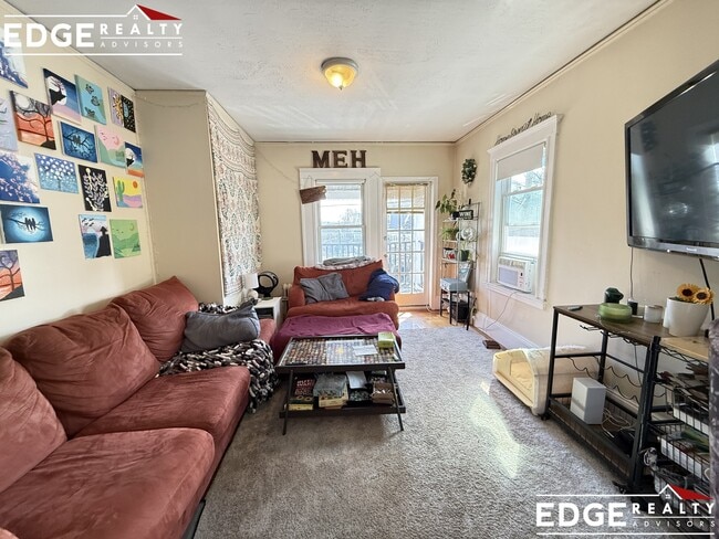 Building Photo - 37 Atkins St