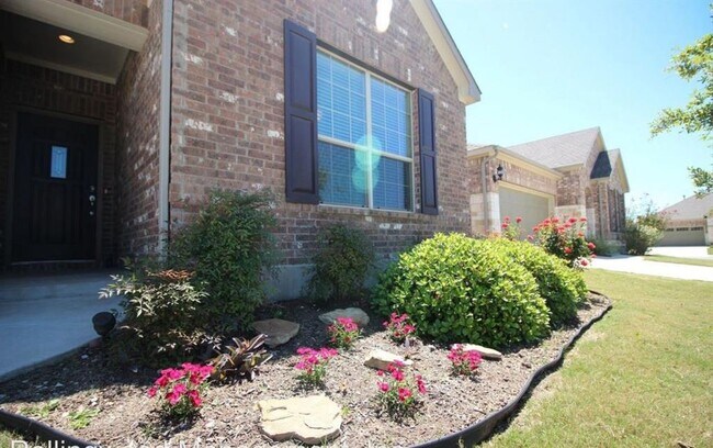 Building Photo - 3005 Angelina Ct