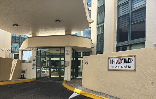 Foto del edificio - 2075 SW 122nd Ave