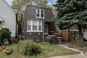 Building Photo - 6948 S Woodlawn Ave
