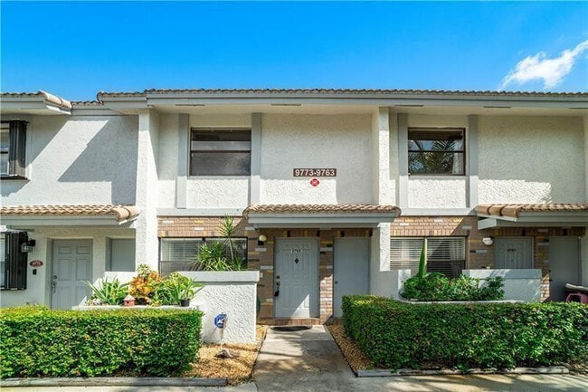 Foto del edificio - 9769 Riverside Dr