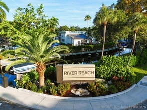 Building Photo - 1000 River Reach Dr