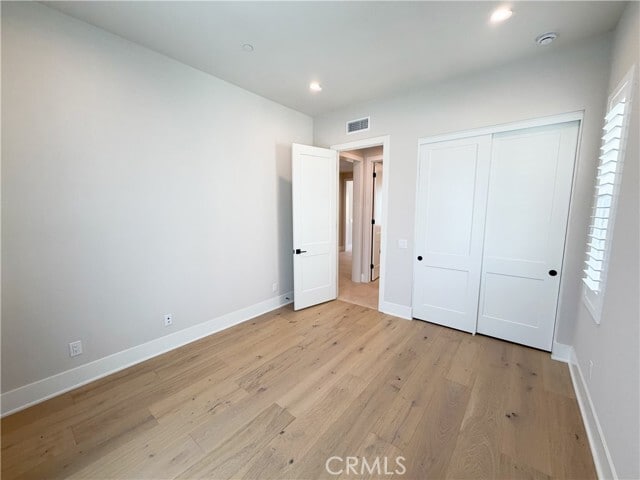 Building Photo - 115 Mossvine