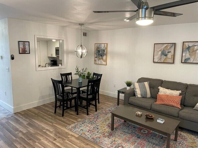 Foto del edificio - 1913 Hearthstone Dr