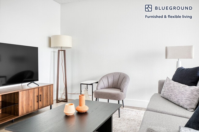 Building Photo - 360 The Village