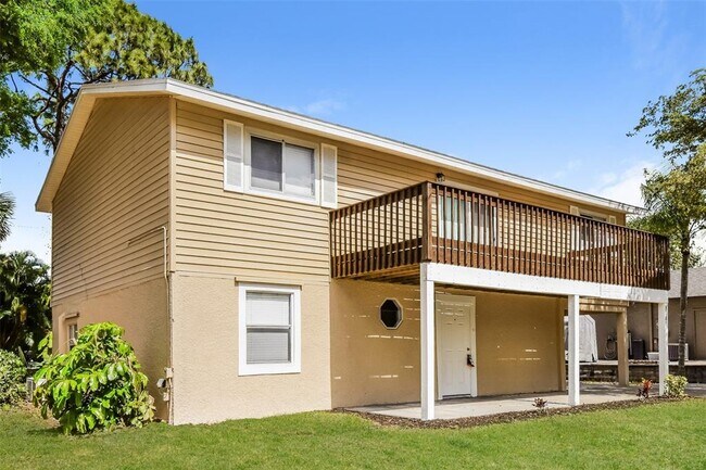 Building Photo - 8181 Albatross Rd