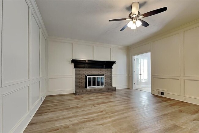 Building Photo - 1231 Kelvington Way SW