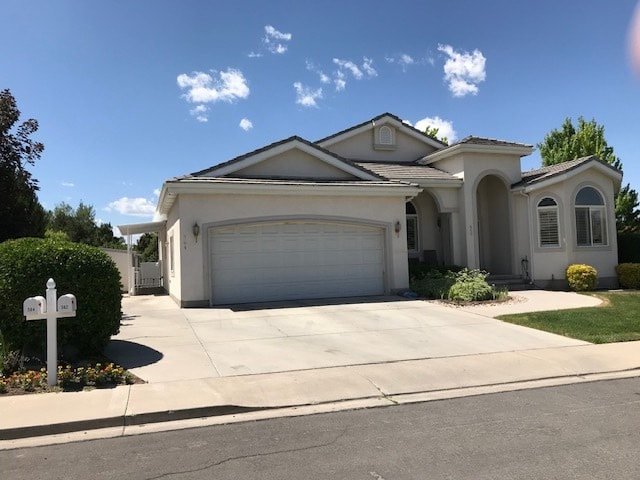 Building Photo - 562 E 720 N