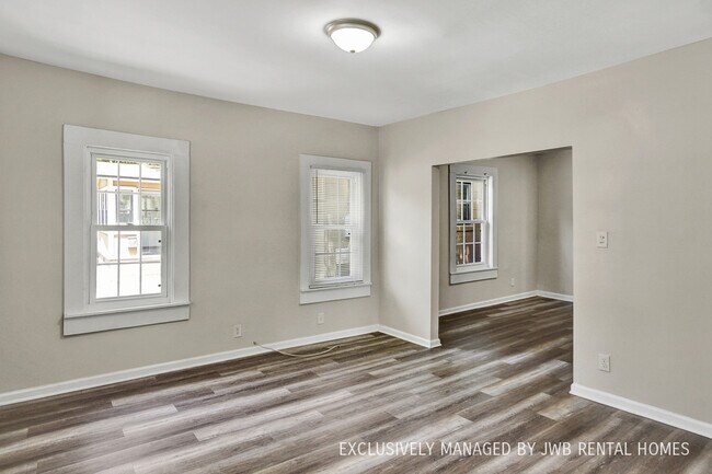 Building Photo - 1265 W 31st St