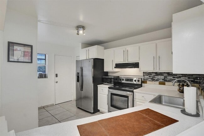 Foto del edificio - 1690 NE 191st St