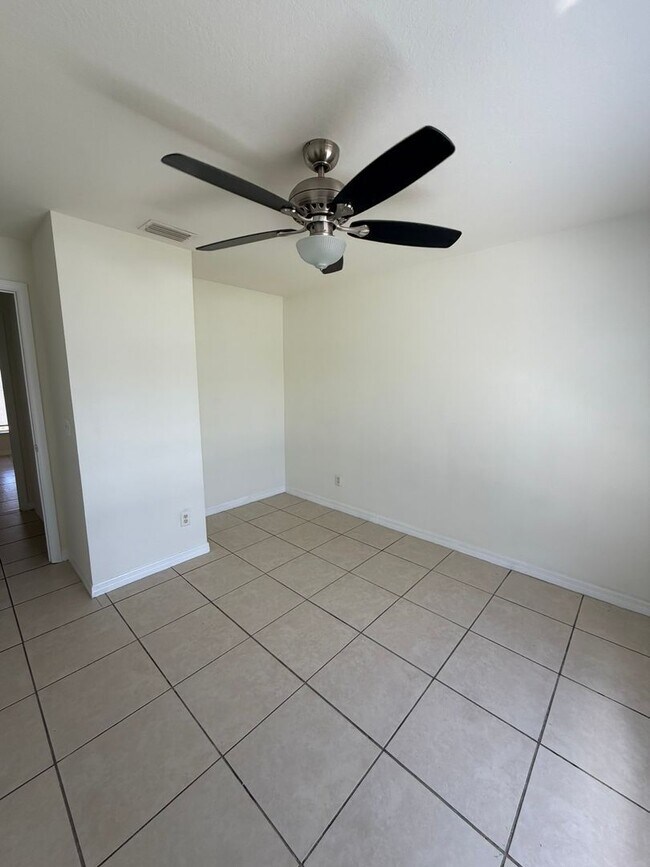 Building Photo - 4608 Douglas Ln